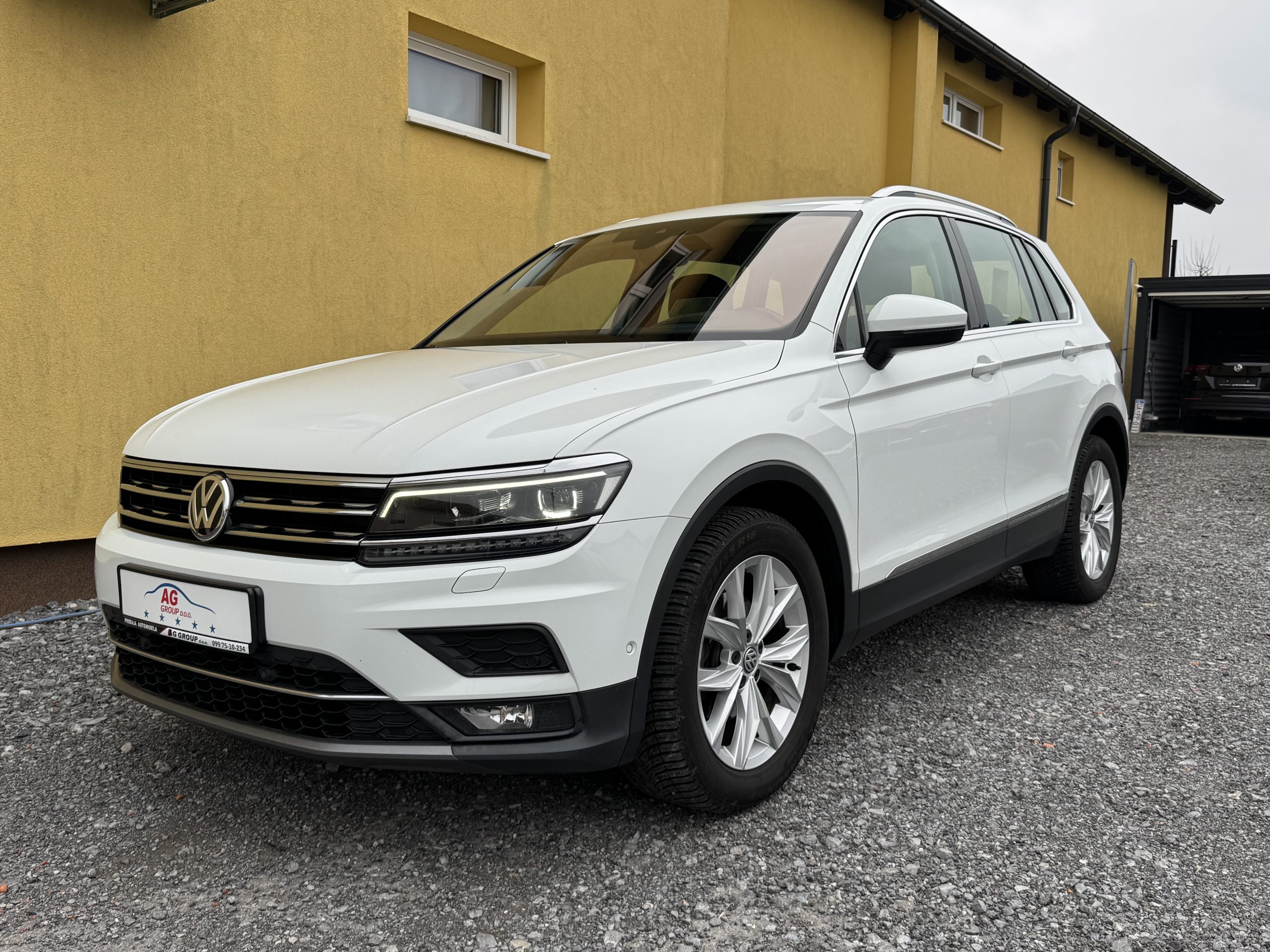 VW Tiguan 2,0 TDI DSG Highline,Head Up,Kamera,LED