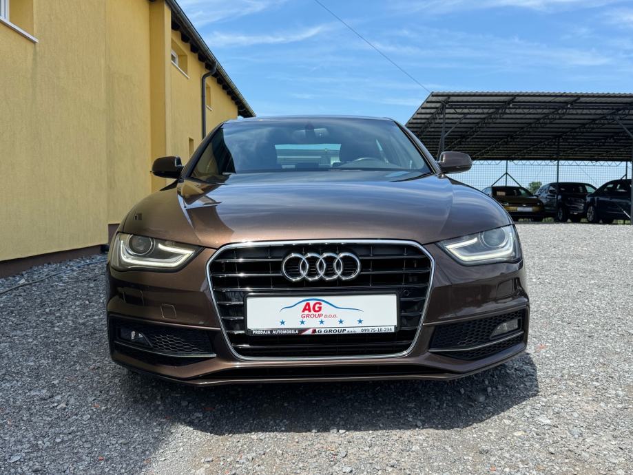 
								Audi A4 2,0 TDI Sport,3X S Line full									