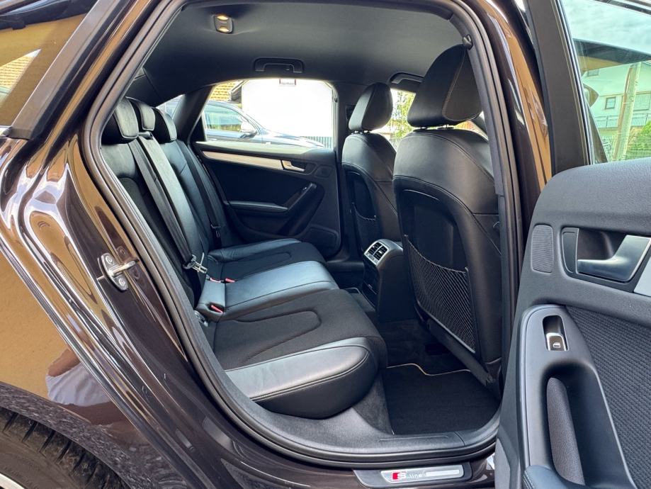 
								Audi A4 2,0 TDI Sport,3X S Line full									
