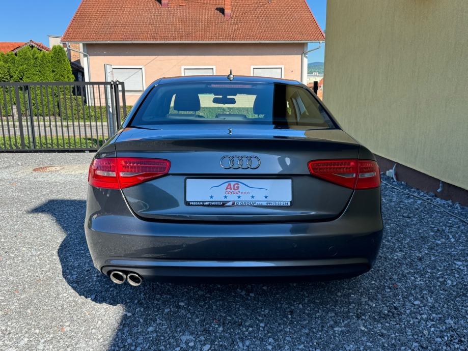 
								Audi A4 2,0 TDI Sport S line, Navi, Ksenon full									