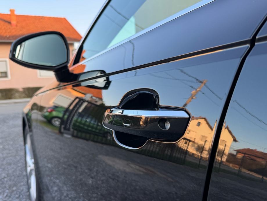 
								Audi A4 Design 40 TDI Quattro S Tronic 190 KS full									