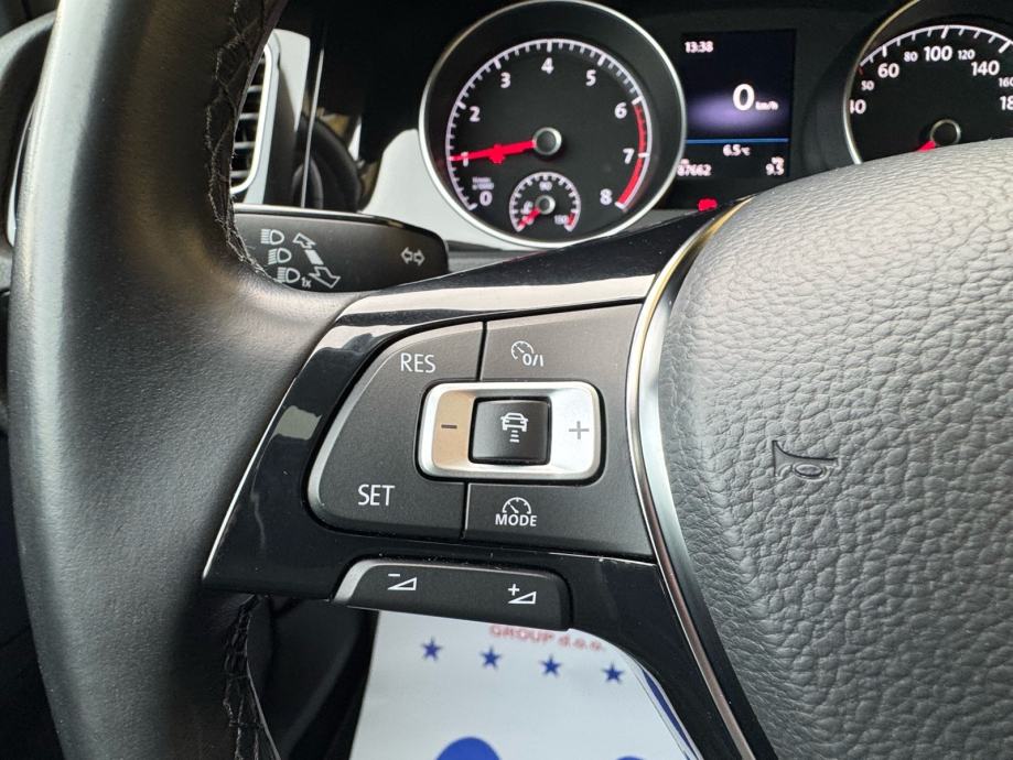 
								VW Golf 7 1,5 TSI Highline,Matrix,ACC,Panorama full									