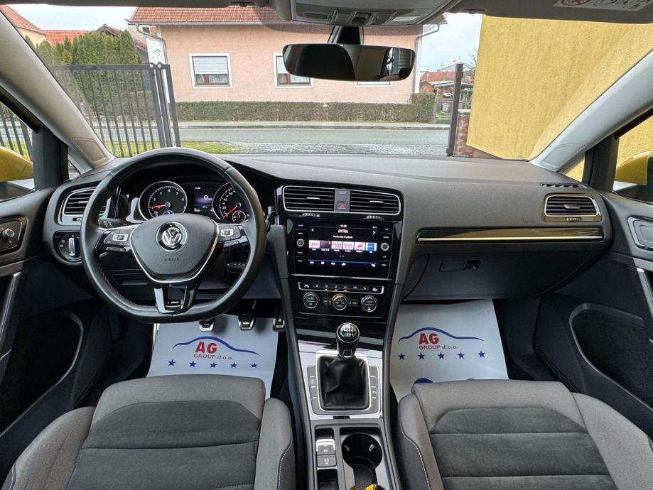 
								VW Golf 7 1,5 TSI Highline,Matrix,ACC,Panorama full									