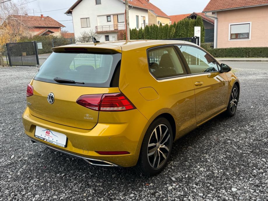 
								VW Golf 7 1,5 TSI Highline,Matrix,ACC,Panorama full									