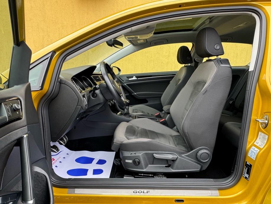 
								VW Golf 7 1,5 TSI Highline,Matrix,ACC,Panorama full									