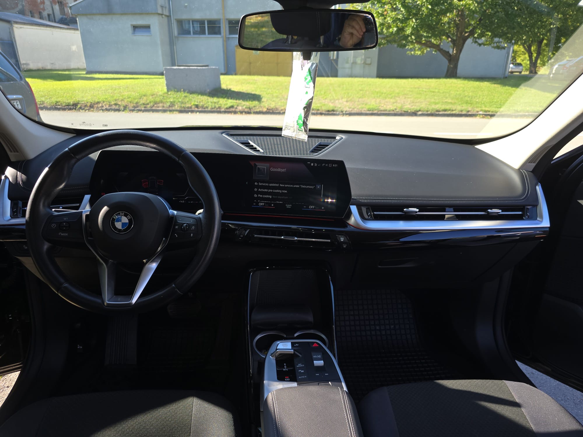 
								BMW X1 sDrive Kupljen Nov U HR full									