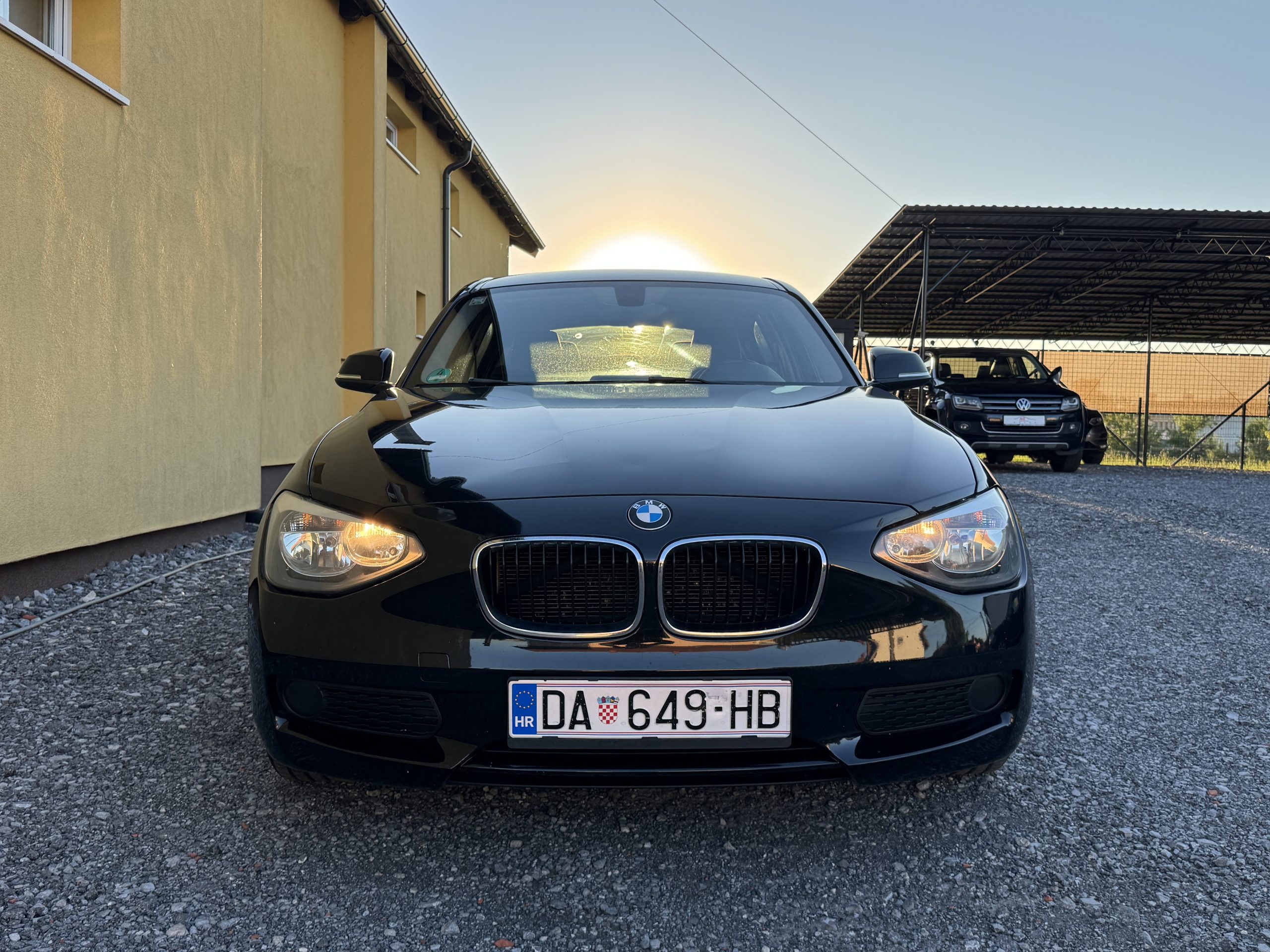 
								BMW serija 1 116d, Regan do 04/2027 full									