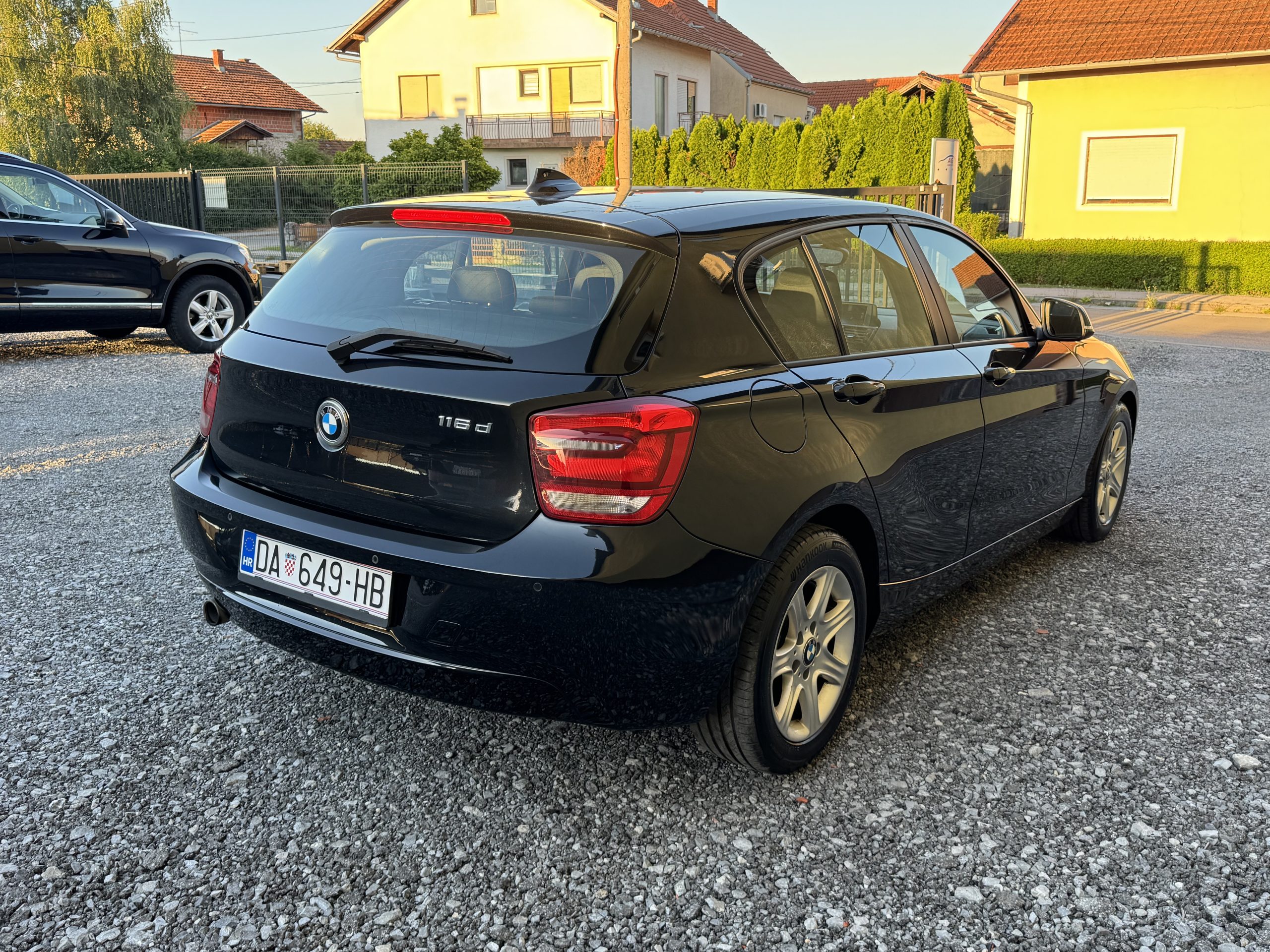 
								BMW serija 1 116d, Regan do 04/2027 full									