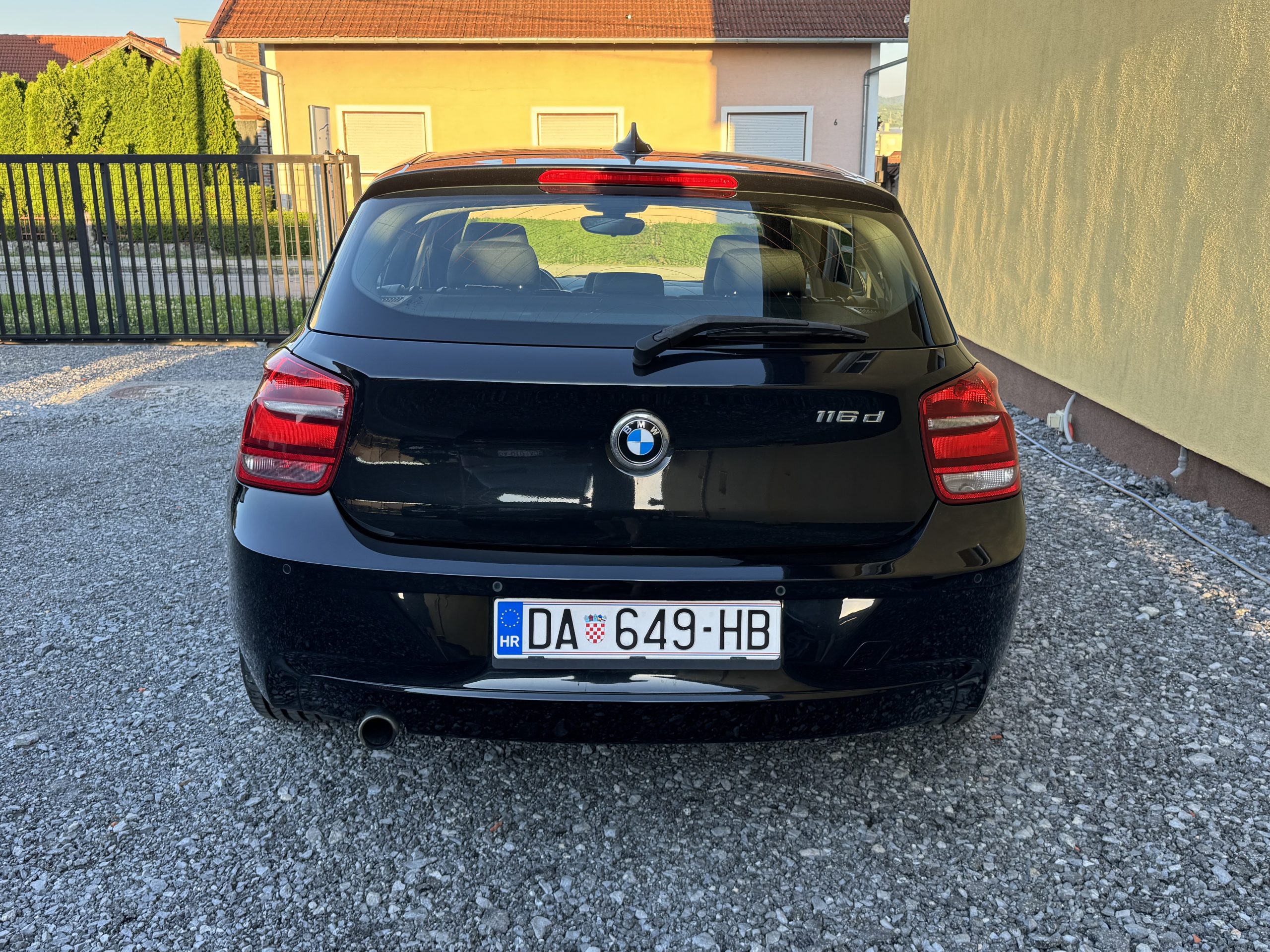 
								BMW serija 1 116d, Regan do 04/2027 full									