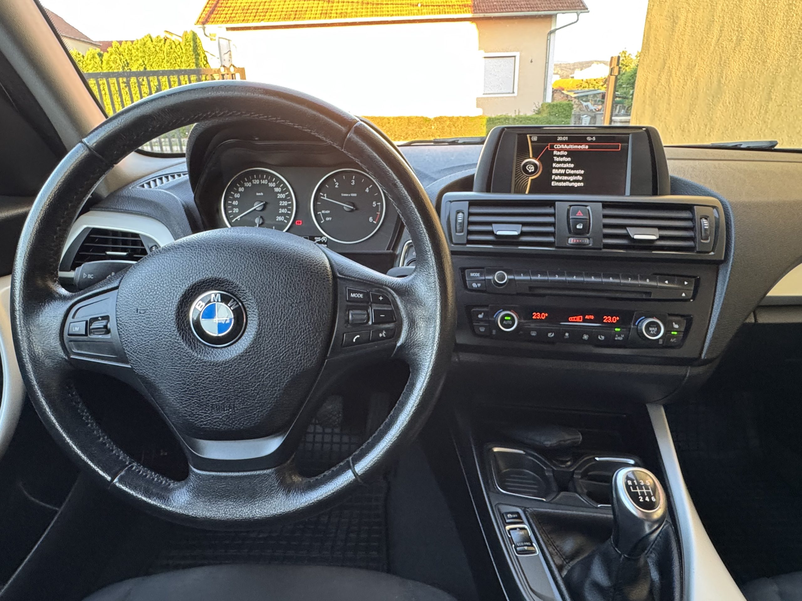 
								BMW serija 1 116d, Regan do 04/2027 full									