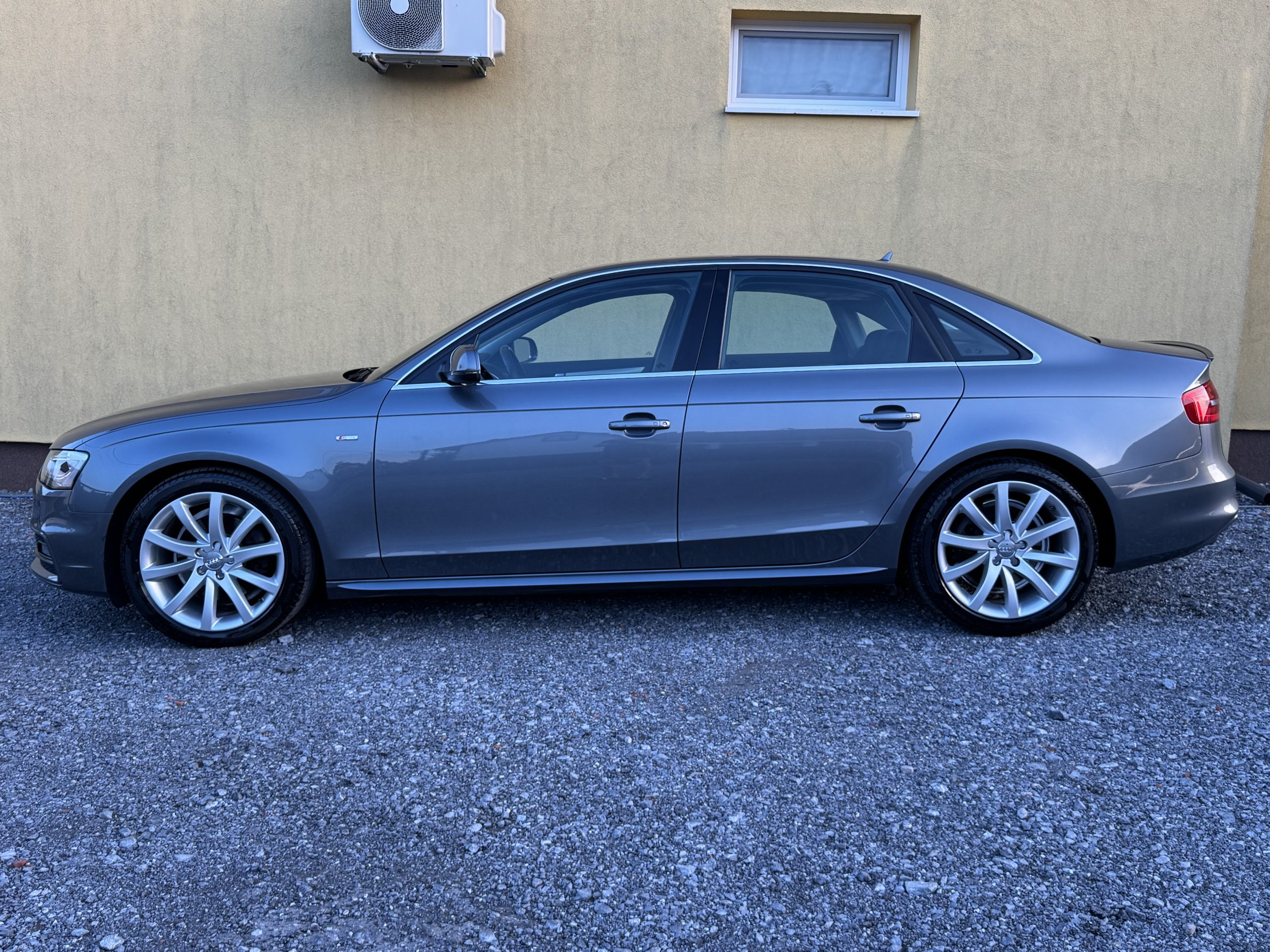 
								Audi A5 Sportback 2,0 TDI S-tronic, 3X S-line full									