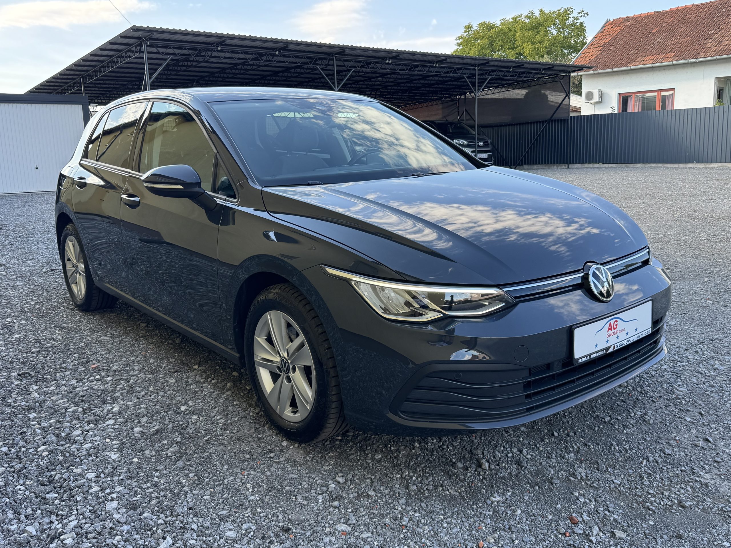 
								VW Golf 8 1,5 TSI Life Navi, ACC,LED full									