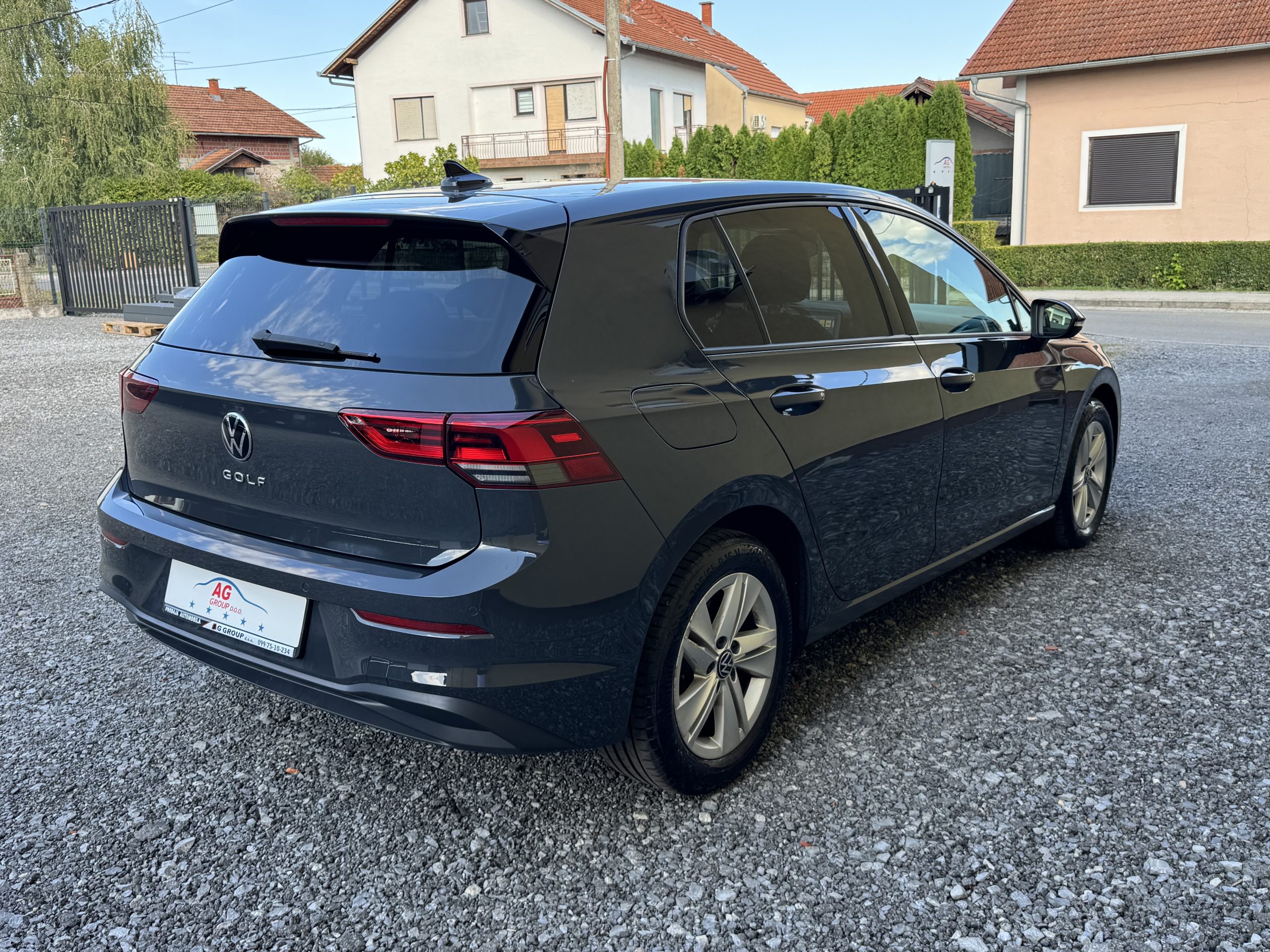 
								VW Golf 8 1,5 TSI Life Navi, ACC,LED full									