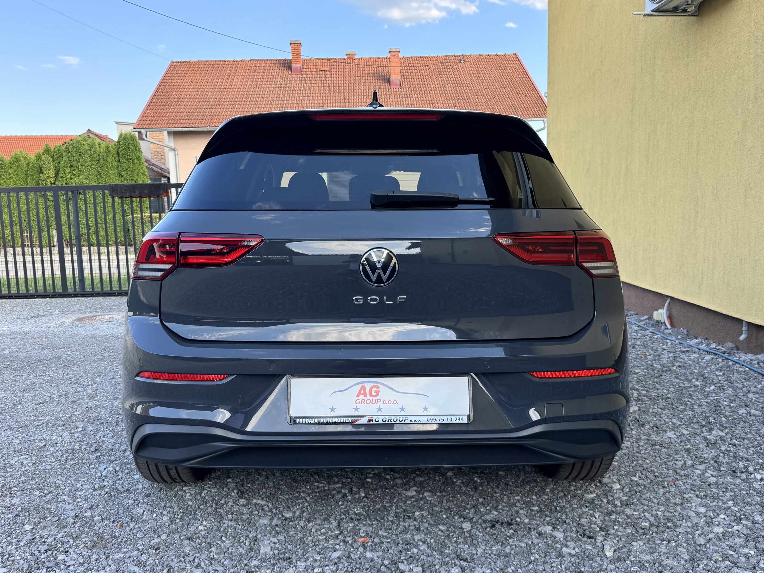 
								VW Golf 8 1,5 TSI Life Navi, ACC,LED full									