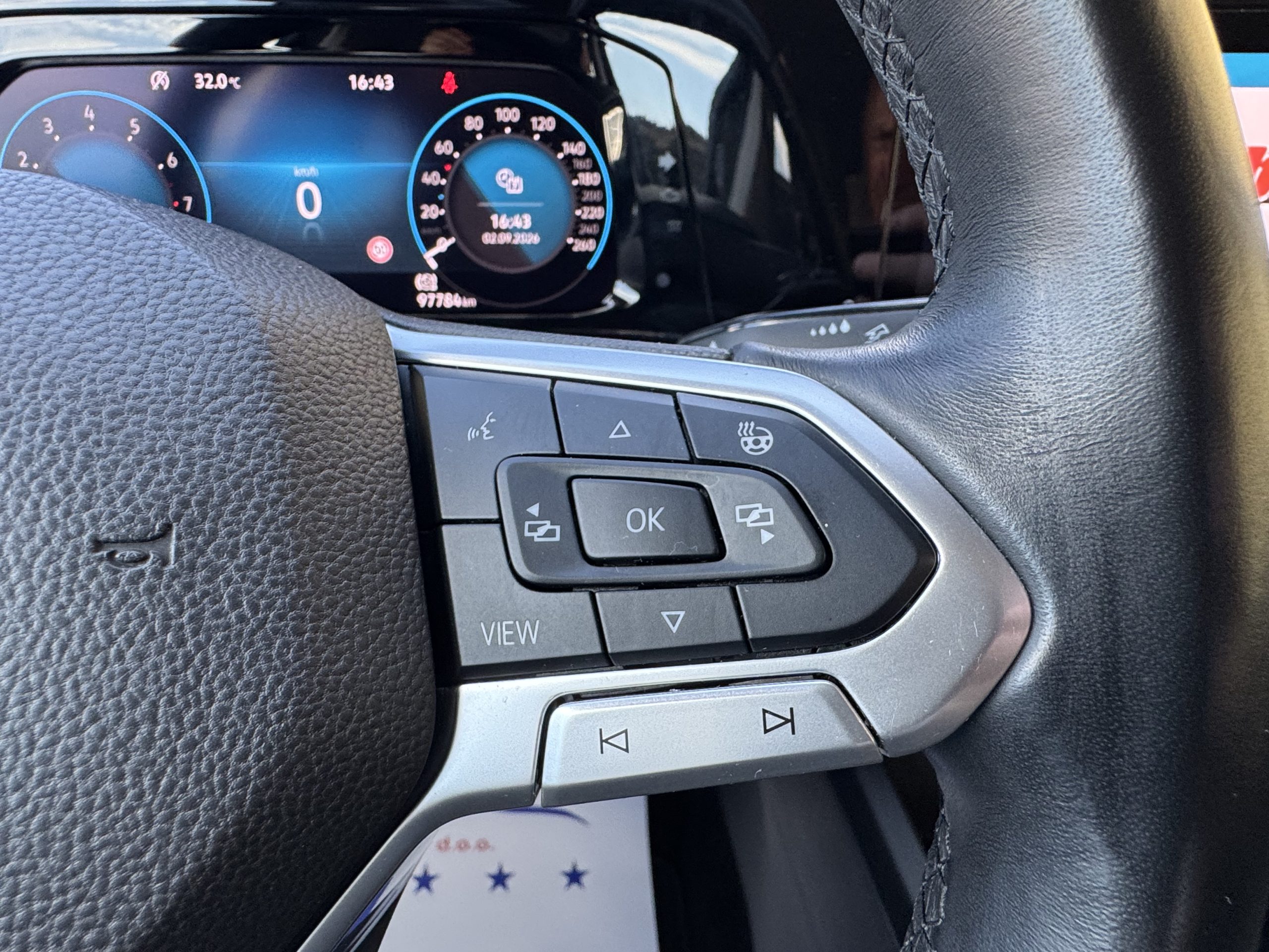 
								VW Golf 8 1,5 TSI Life Navi, ACC,LED full									