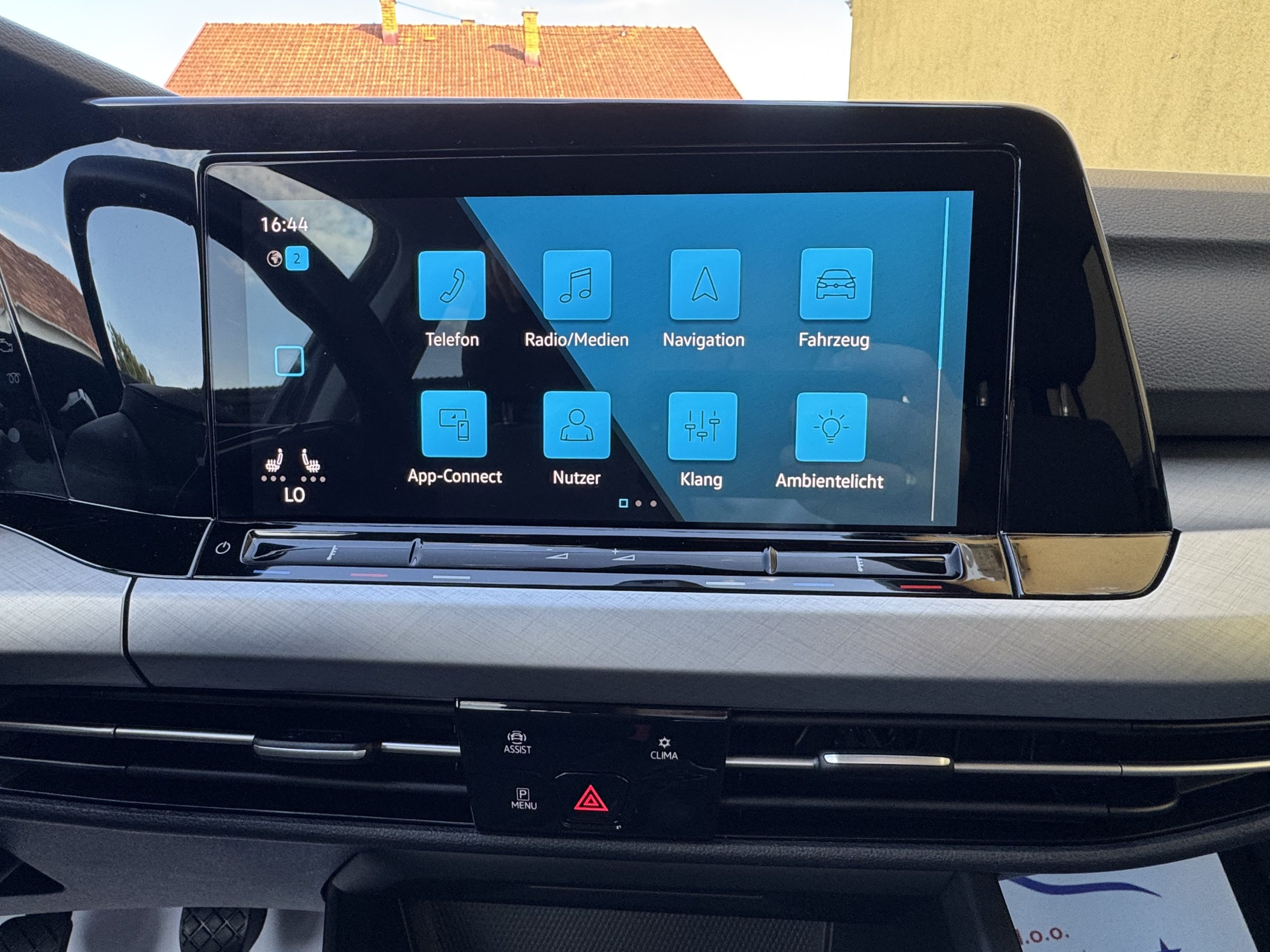 
								VW Golf 8 1,5 TSI Life Navi, ACC,LED full									