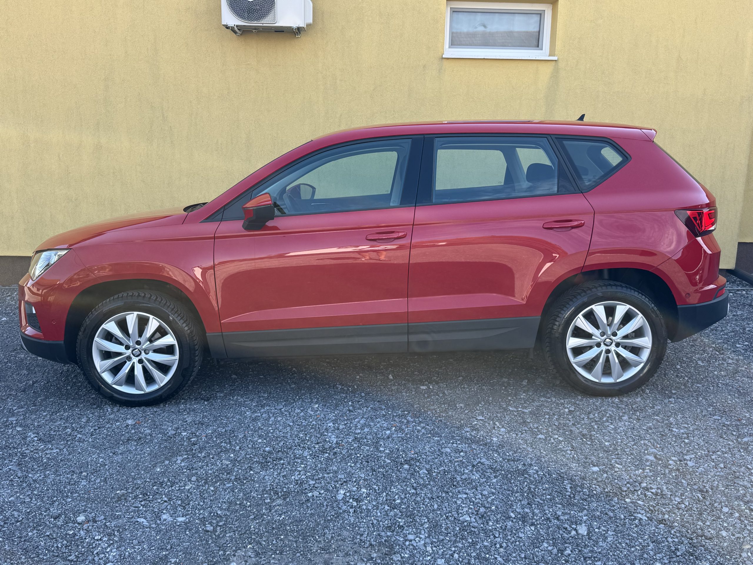 
								Seat Ateca 1,5 TSI 110 KW,ACC,PDC,Park Asistent full									
