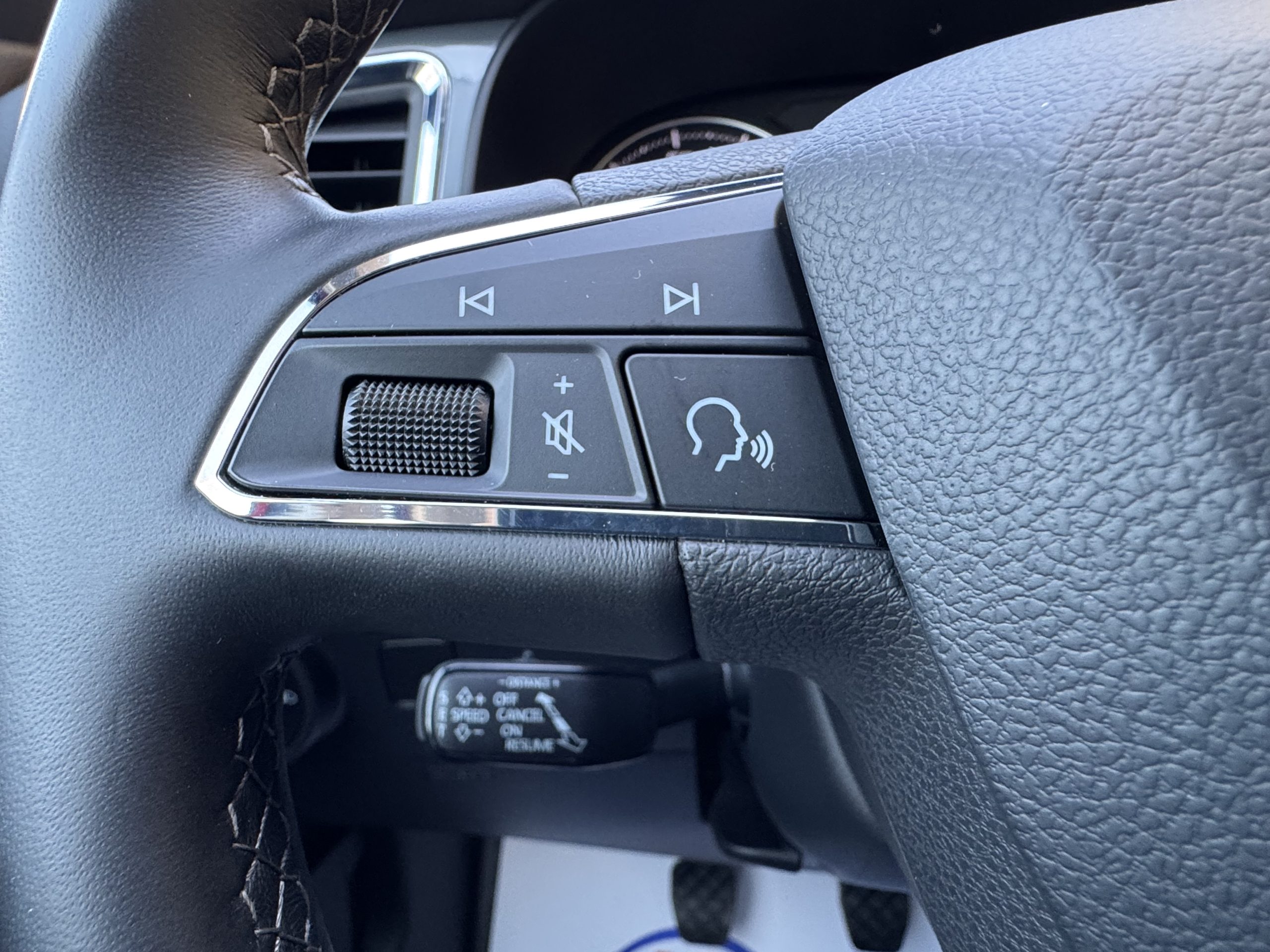 
								Seat Ateca 1,5 TSI 110 KW,ACC,PDC,Park Asistent full									