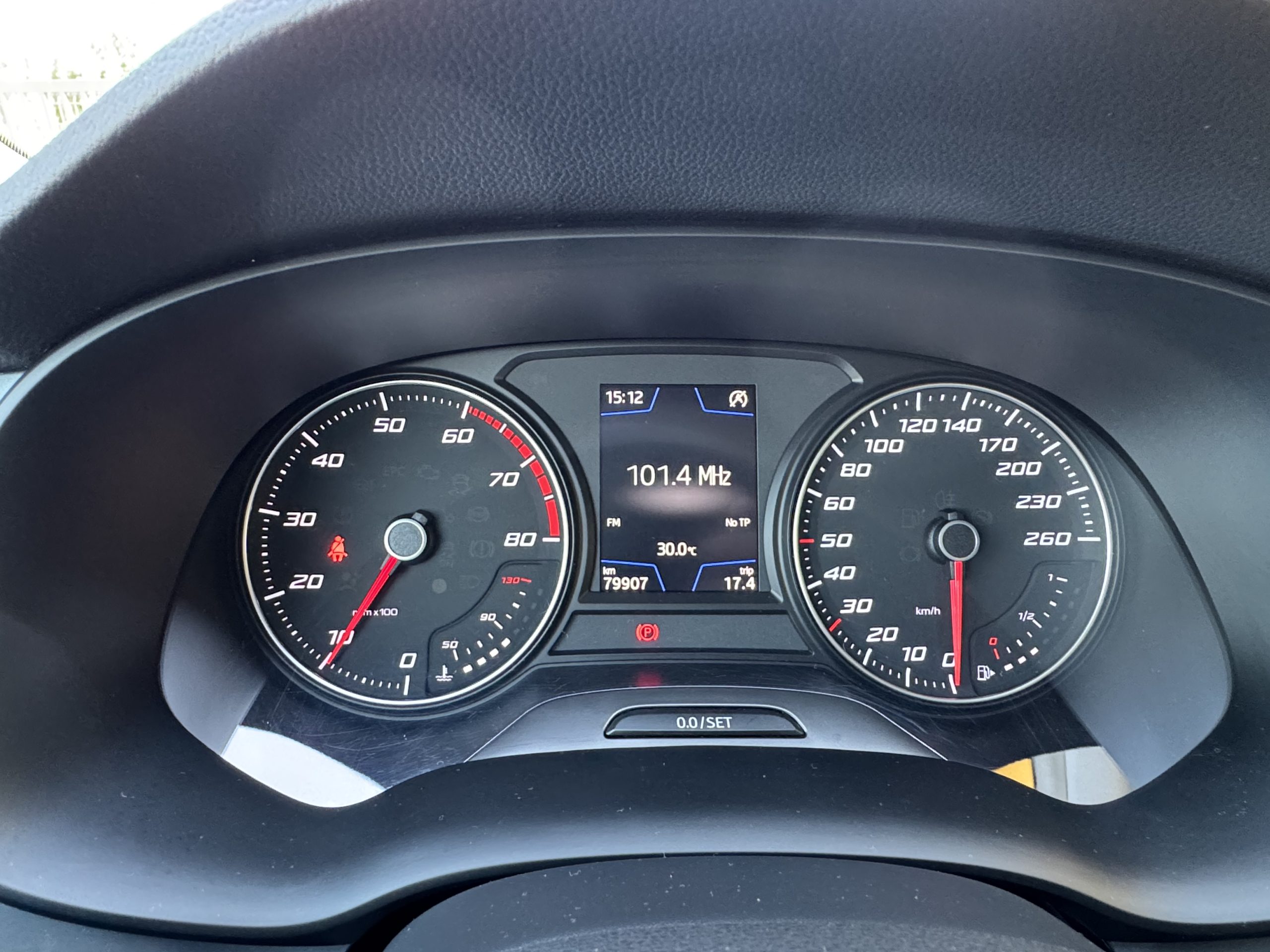 
								Seat Ateca 1,5 TSI 110 KW,ACC,PDC,Park Asistent full									