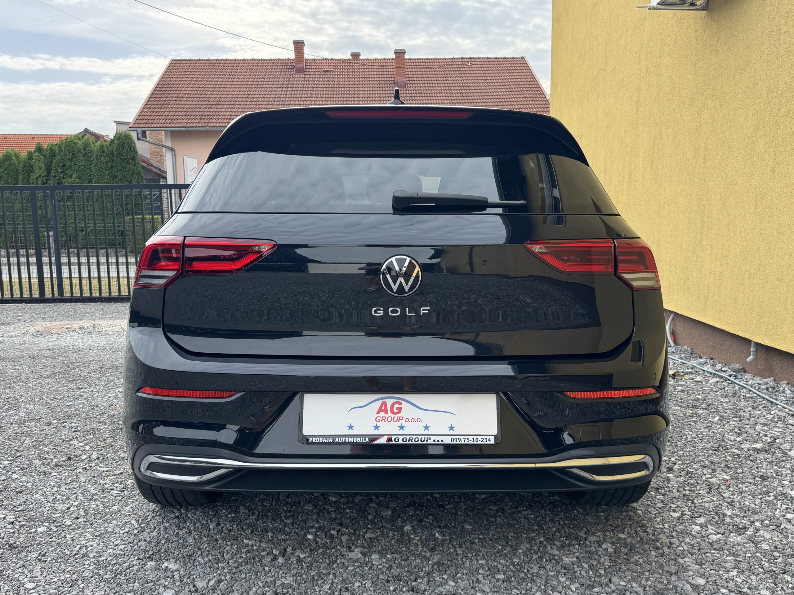 
								VW Golf 8 1,5 TSi Style,Navi,Kamera,ACC,Head up display full									