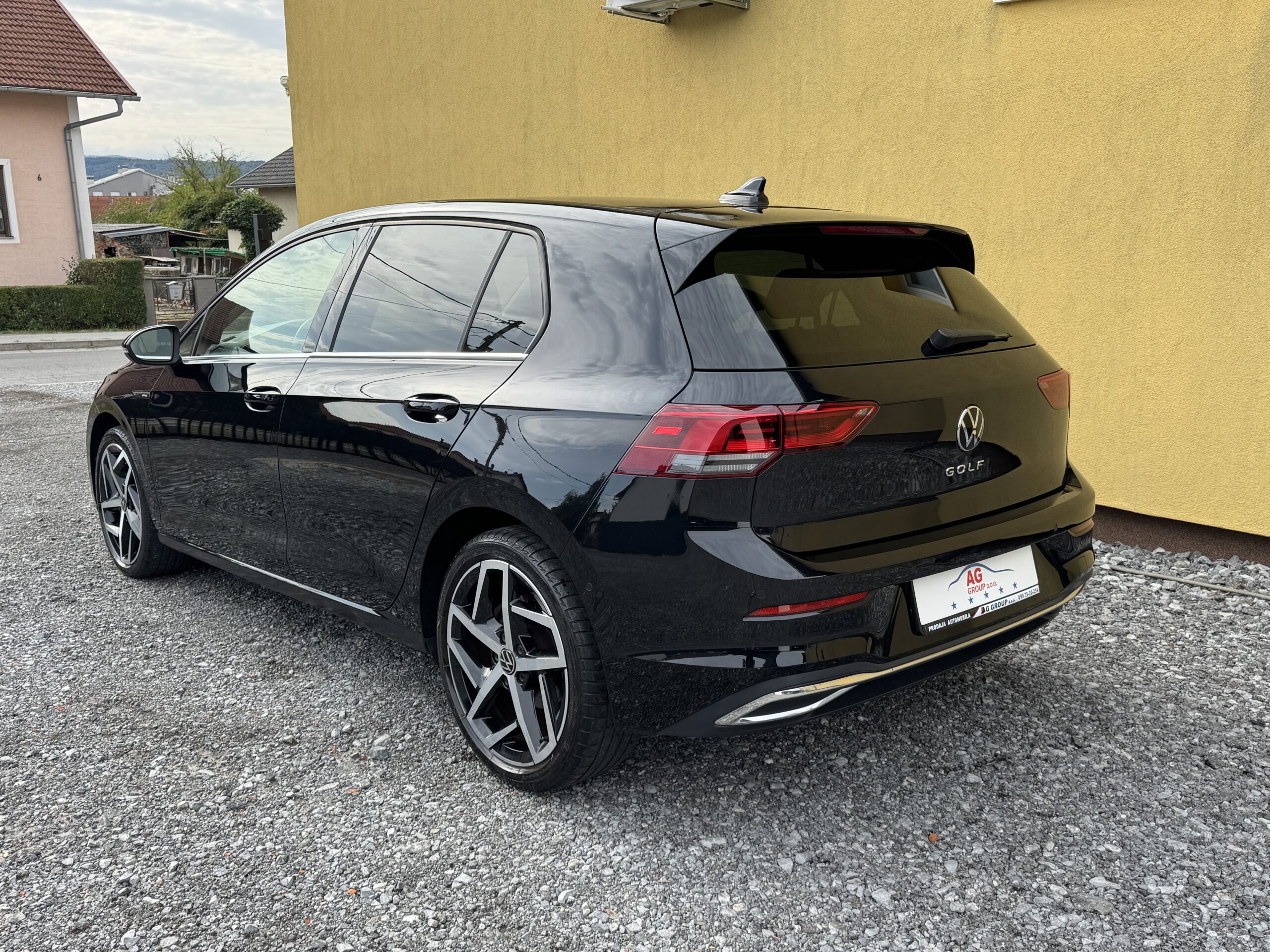 
								VW Golf 8 1,5 TSi Style,Navi,Kamera,ACC,Head up display full									