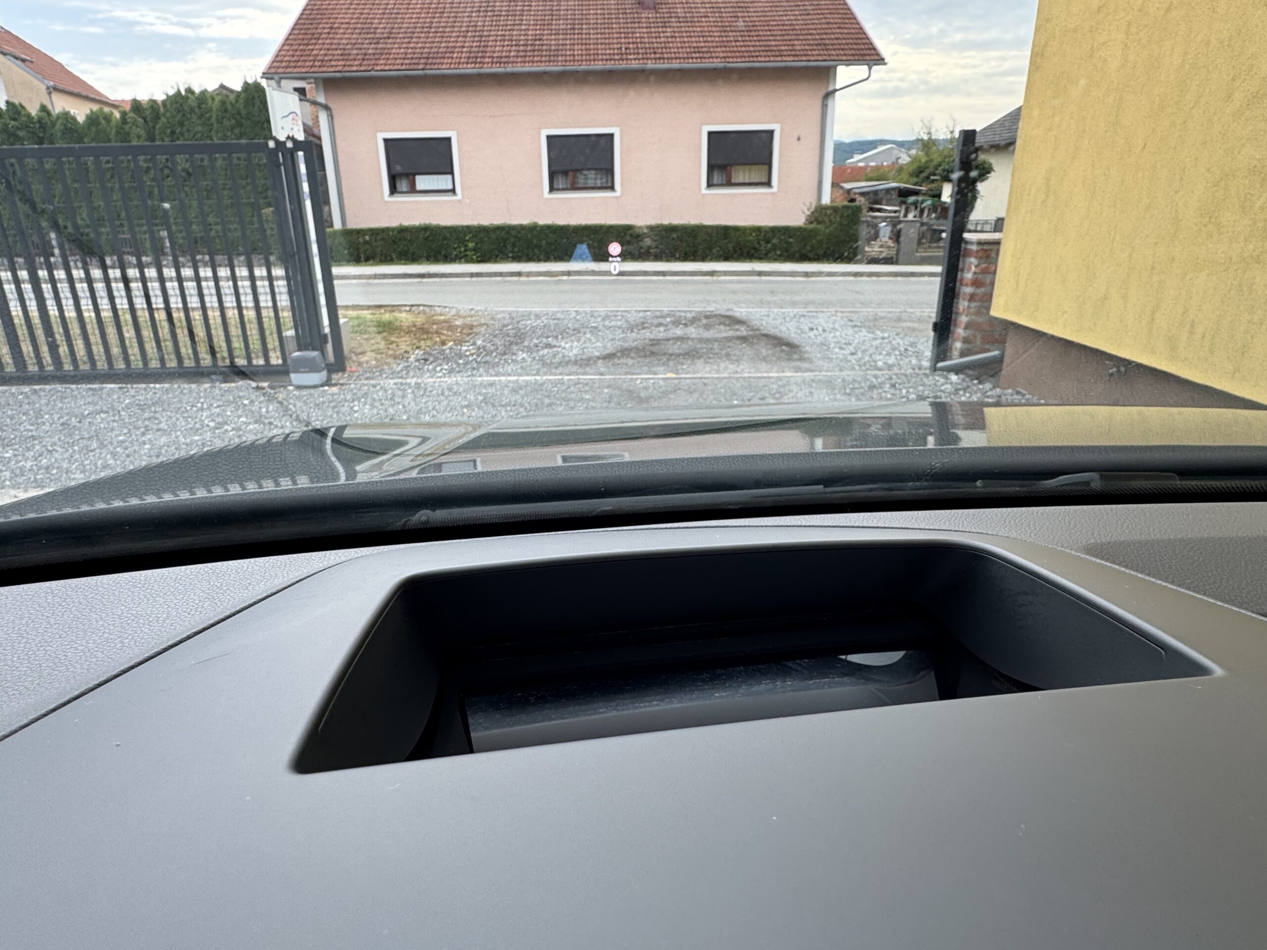 
								VW Golf 8 1,5 TSi Style,Navi,Kamera,ACC,Head up display full									
