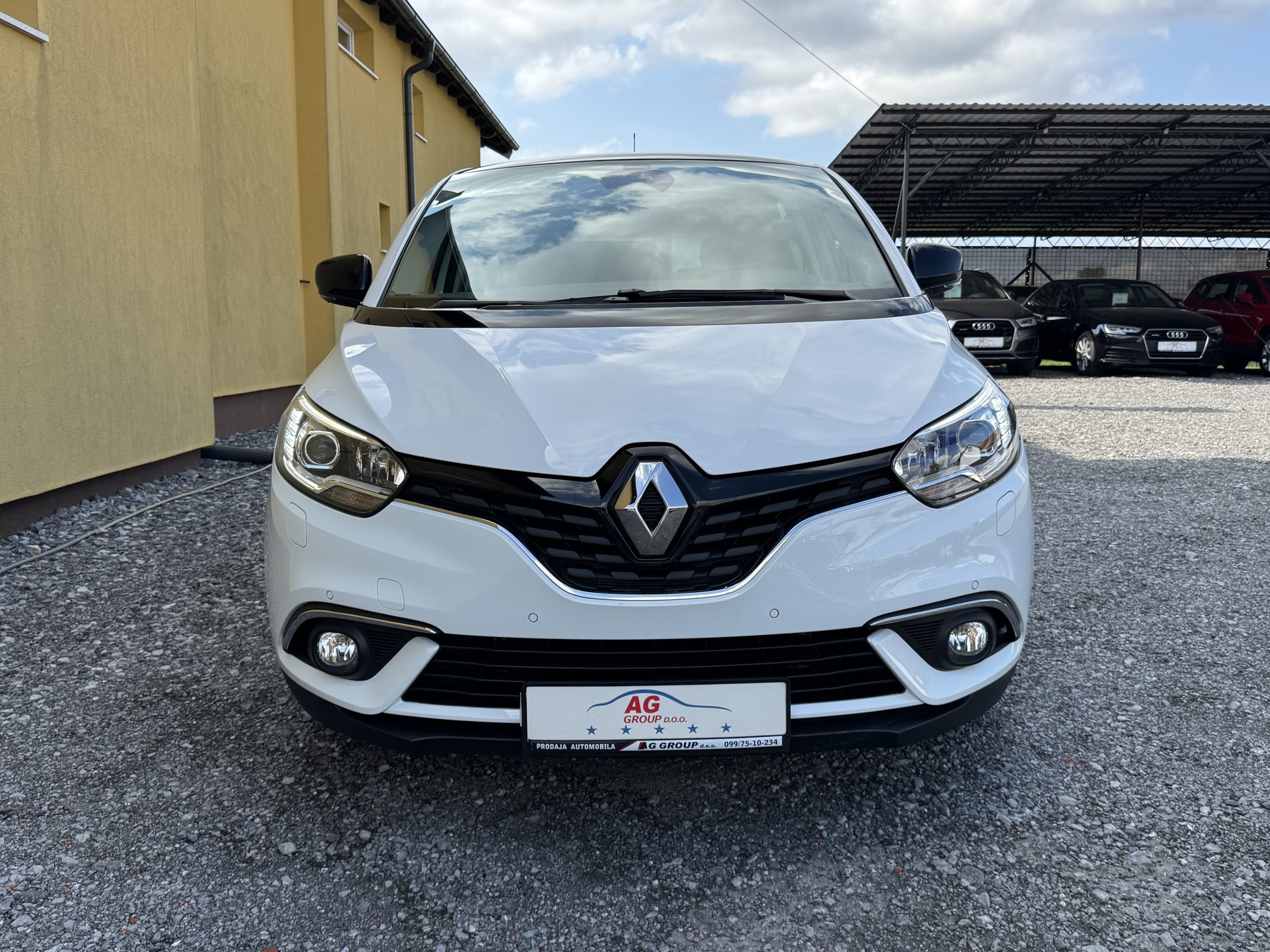 
								Renault Scenic 1,7 dci 120 KS, Panorama full									