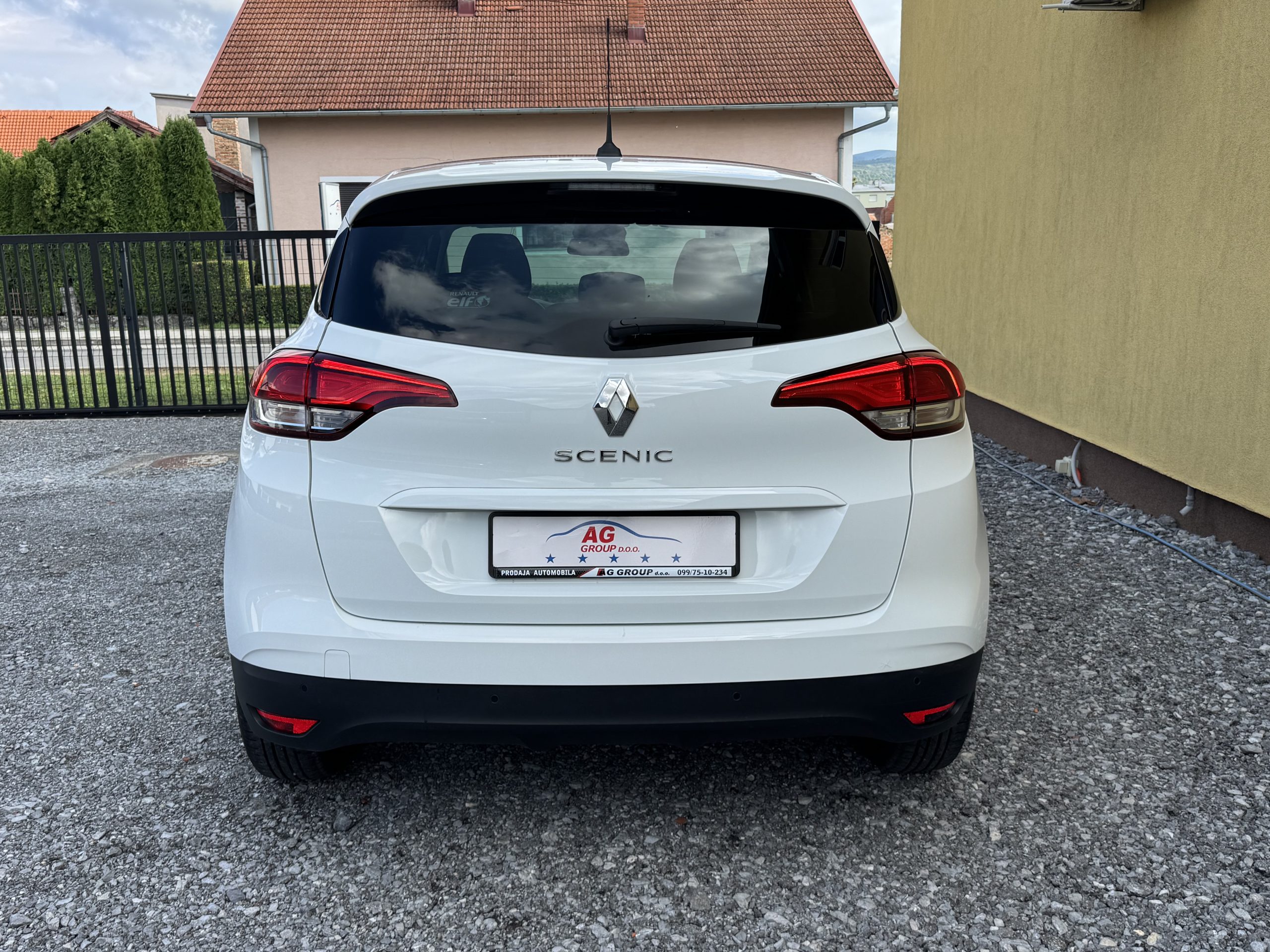 
								Renault Scenic 1,7 dci 120 KS, Panorama full									