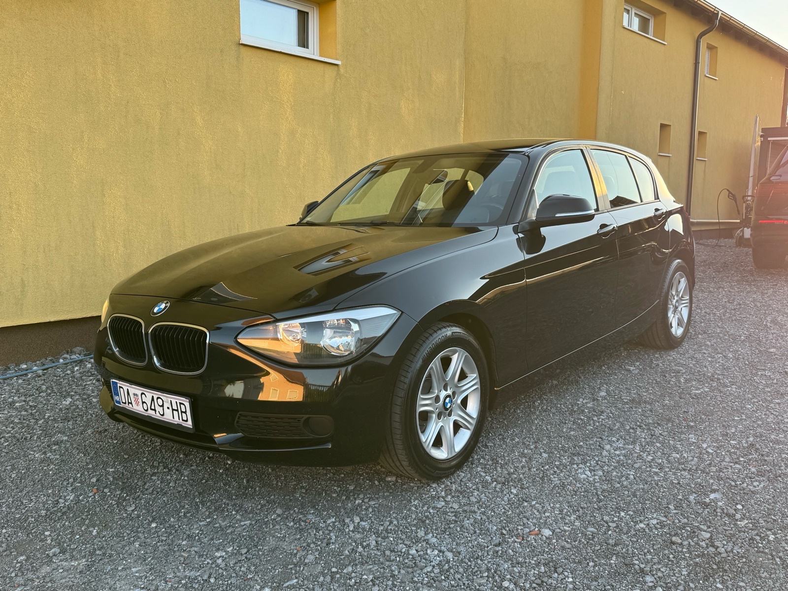 BMW serija 1 116d, Regan do 04/2027